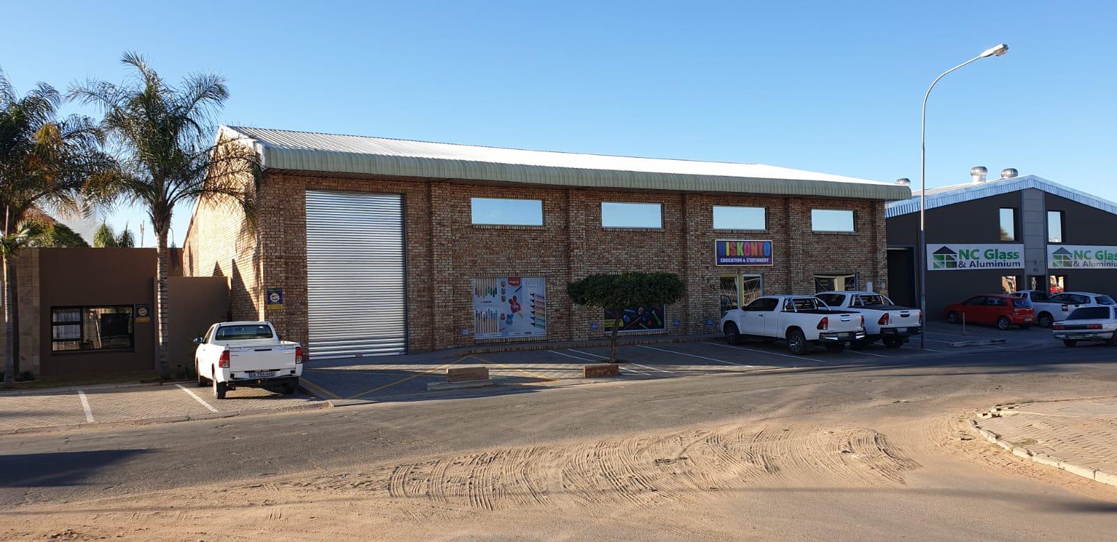 Aurex-built Diskonto & Don Pablo commercial office block